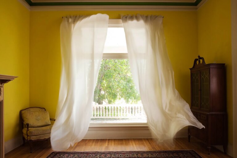1800ss getty rf open window in home