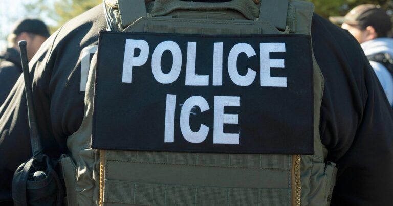 ice impersonator 25101794166272